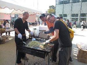 かっぱの会OBの焼きそばはプロの味!